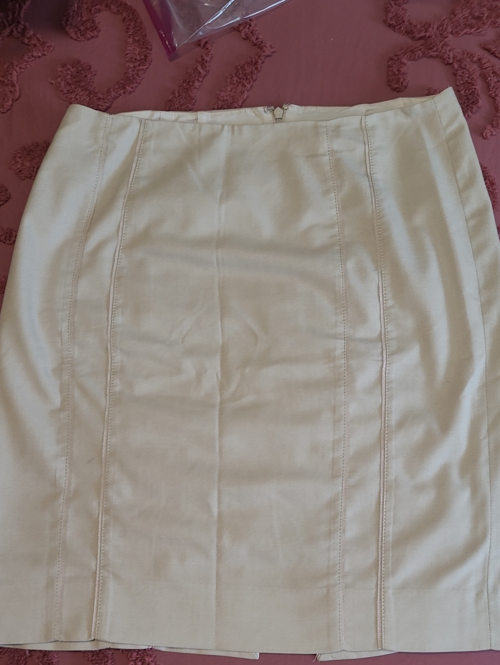 White House Black Market Cream Pencil Skirt